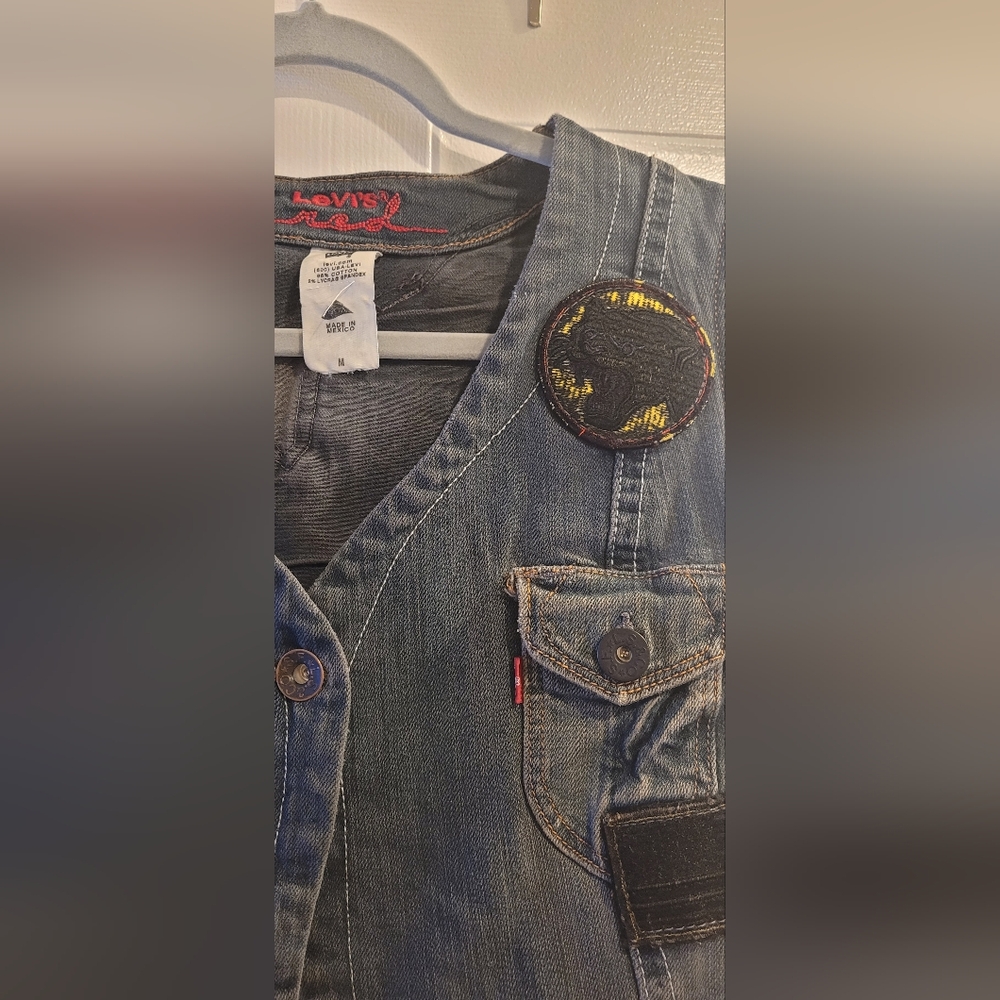 Vintage Levi's Red Dark Blue Denim Moto Vest M - Picture 5 of 7